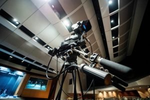 pexels-caleboquendo-7709679