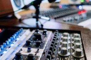 pexels-cottonbro-5650548